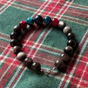 Chic Beaded Bracelet with Vibrant Accents